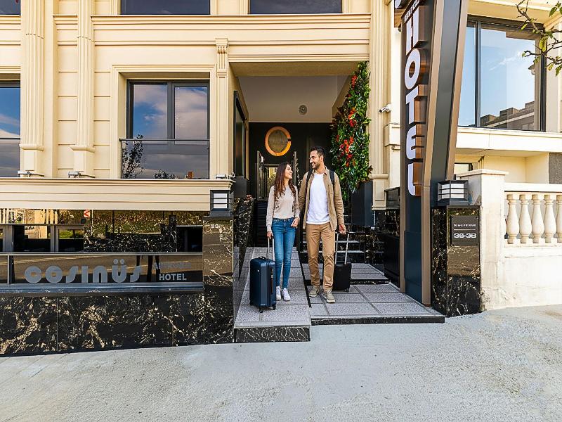 Cosi̇nus Ai̇rport Hotel — general view