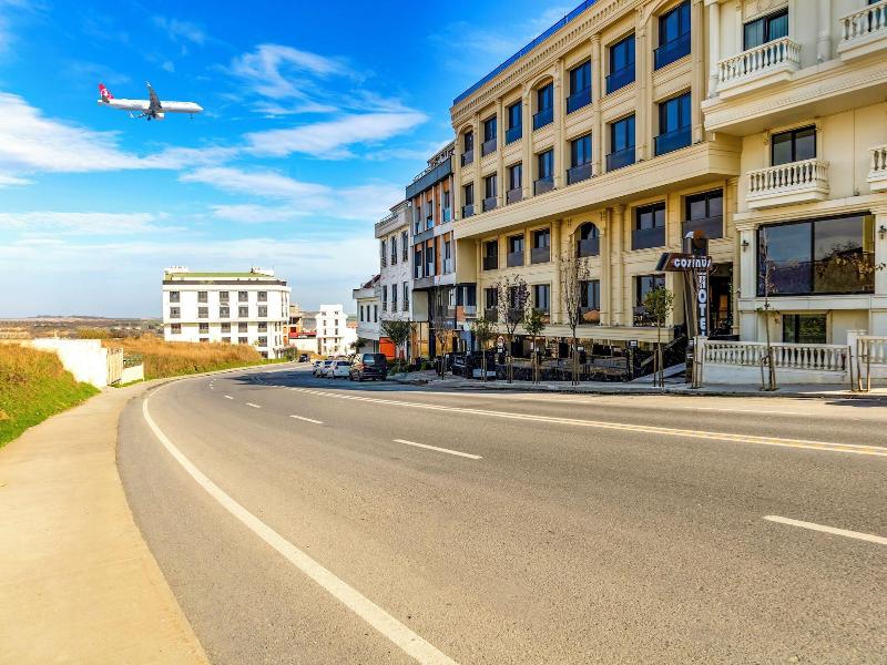 Cosi̇nus Ai̇rport Hotel image