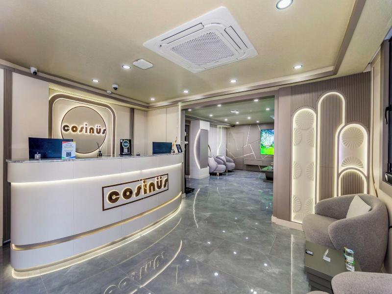 Cosi̇nus Ai̇rport Hotel