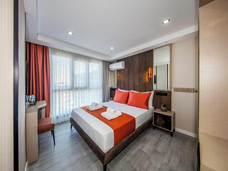 Cosi̇nus Ai̇rport Hotel image