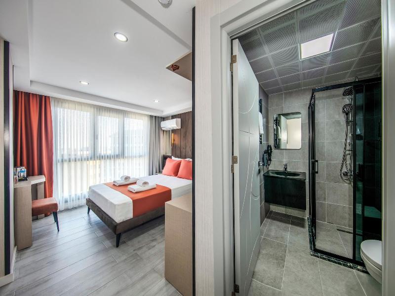 Cosi̇nus Ai̇rport Hotel image
