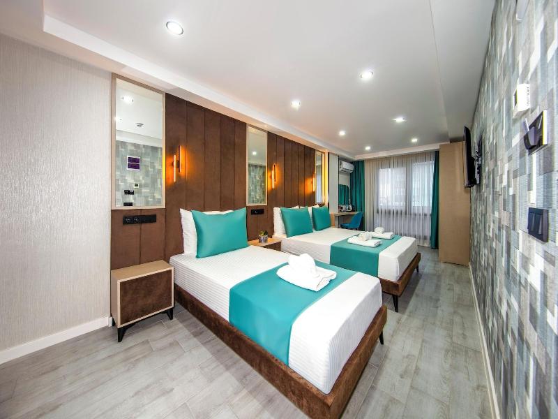 Cosi̇nus Ai̇rport Hotel image