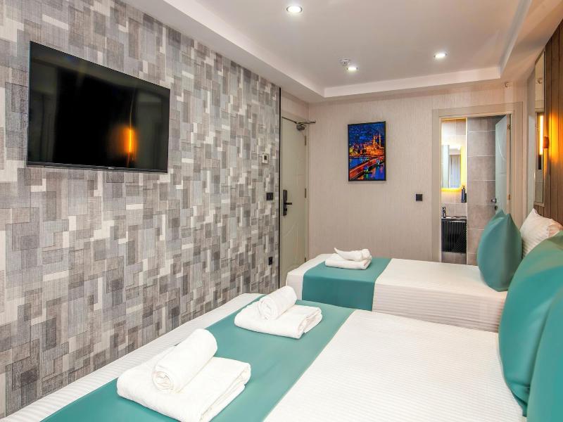 Cosi̇nus Ai̇rport Hotel image