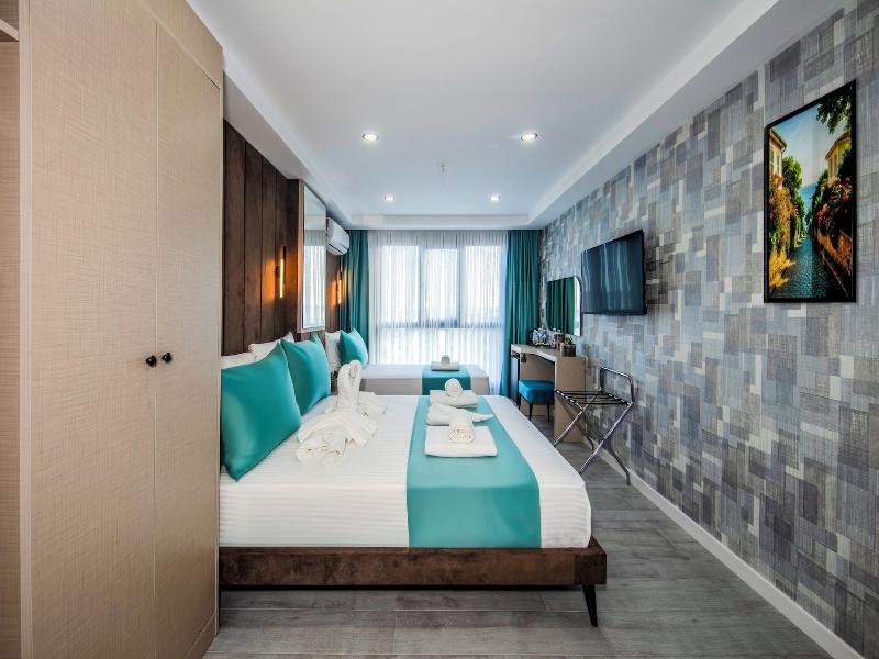 Cosi̇nus Ai̇rport Hotel image