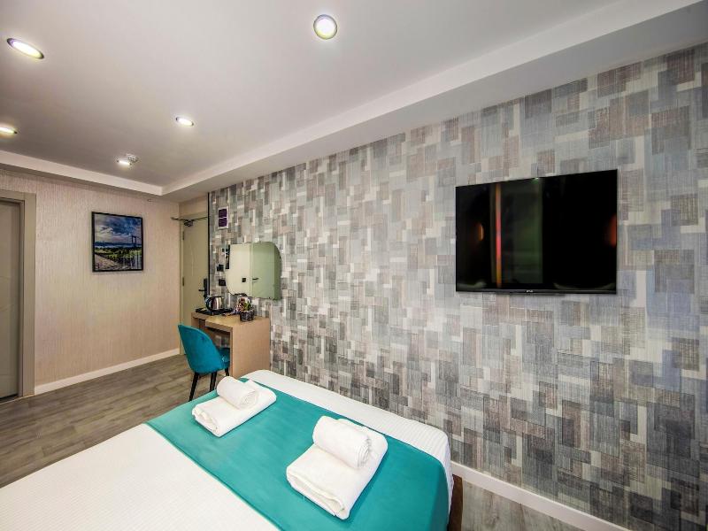 Cosi̇nus Ai̇rport Hotel image
