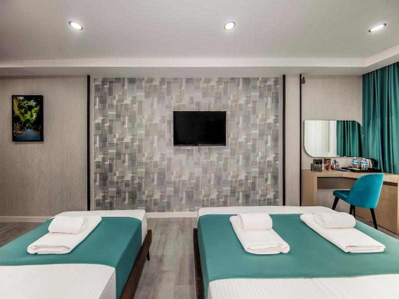 Cosi̇nus Ai̇rport Hotel image