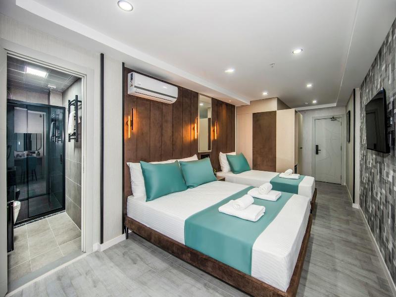 Cosi̇nus Ai̇rport Hotel image