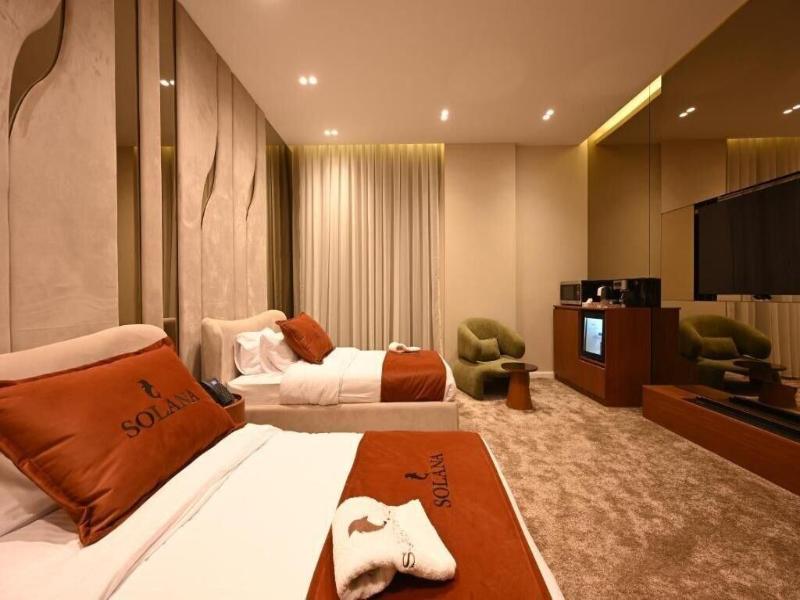 Solana Sky Pool Boutique Hotel image