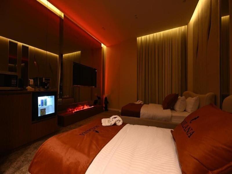 Solana Sky Pool Boutique Hotel image