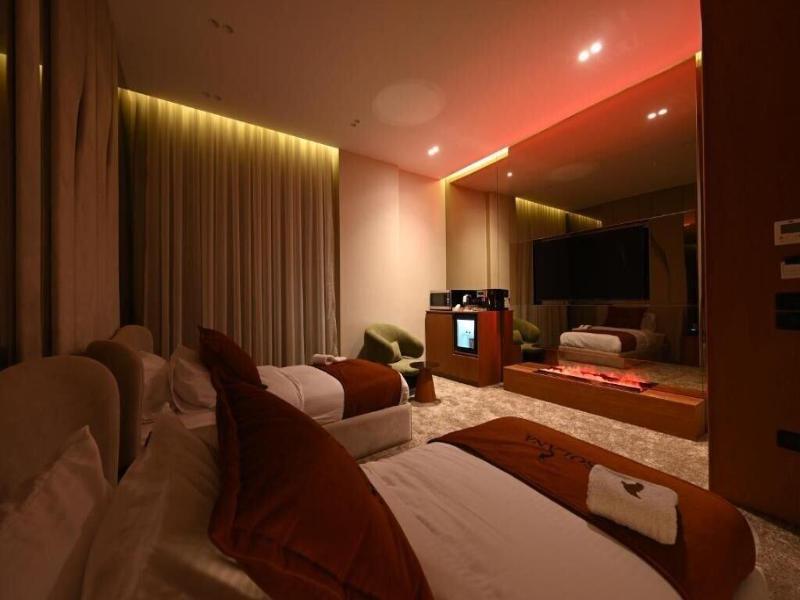 Solana Sky Pool Boutique Hotel image