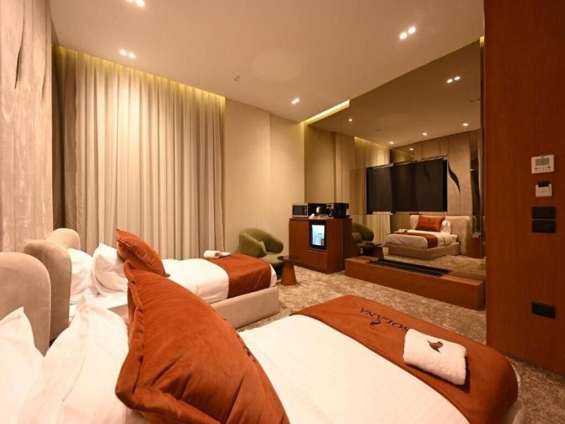 Solana Sky Pool Boutique Hotel image
