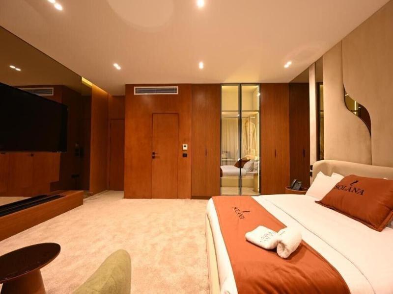 Solana Sky Pool Boutique Hotel image