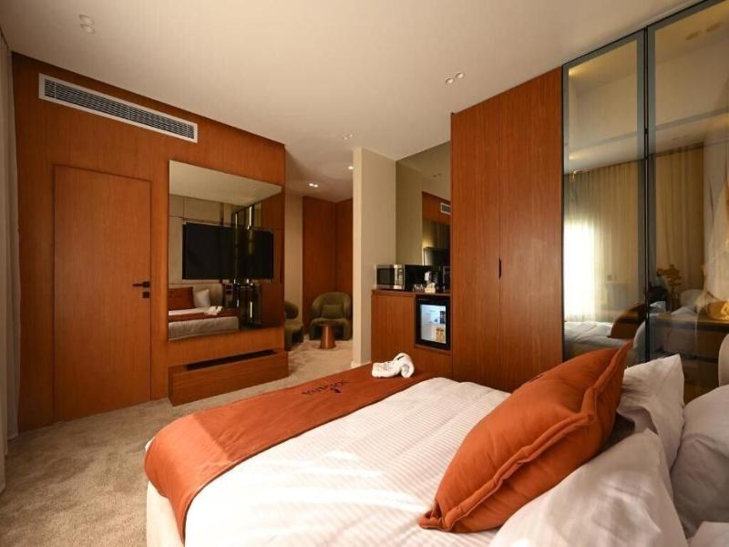 Solana Sky Pool Boutique Hotel image