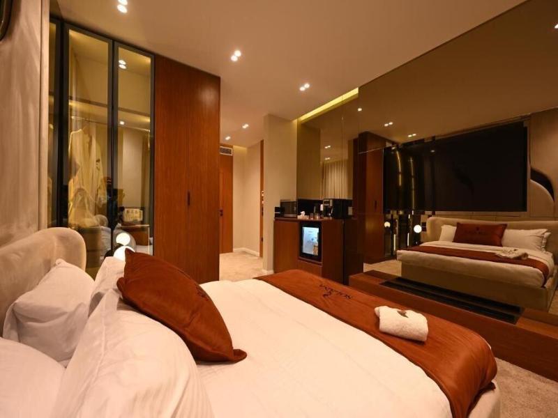 Solana Sky Pool Boutique Hotel image