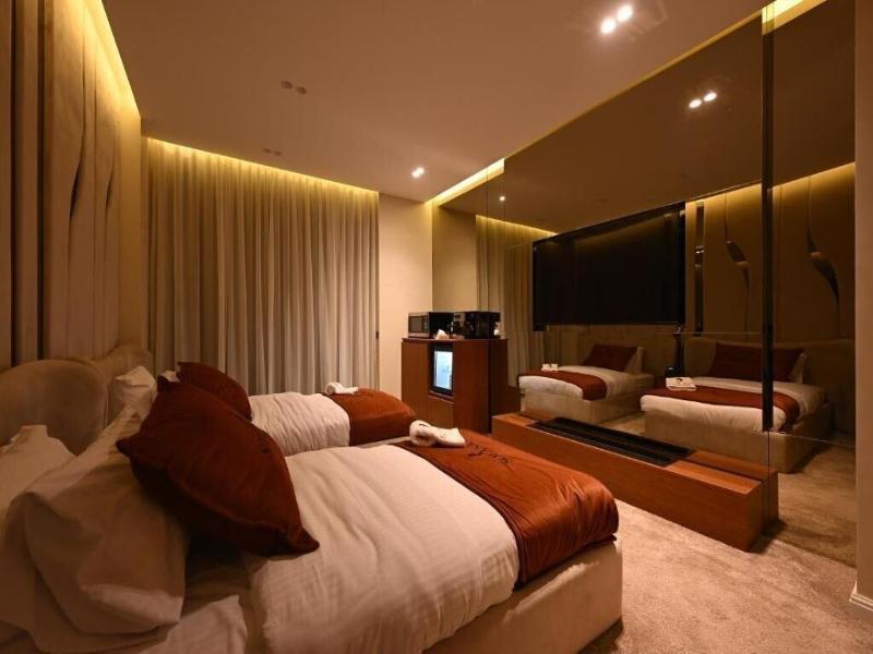 Solana Sky Pool Boutique Hotel image