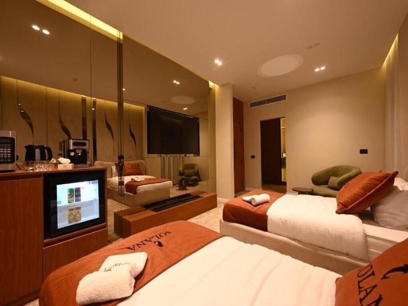 Solana Sky Pool Boutique Hotel image