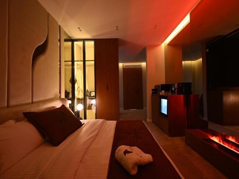 Solana Sky Pool Boutique Hotel image