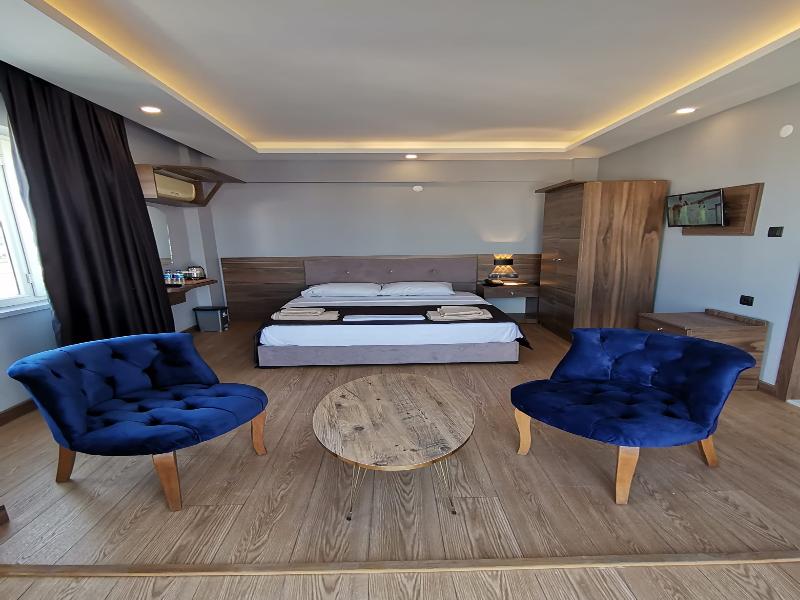 Nicer Hotel image