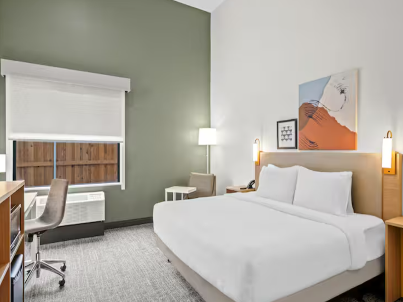 Spark by Hilton Garland Dallas East image