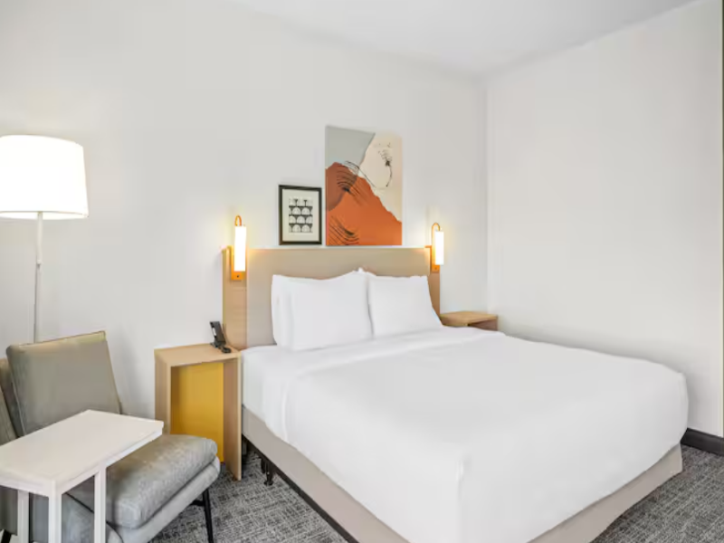 Spark by Hilton Garland Dallas East image