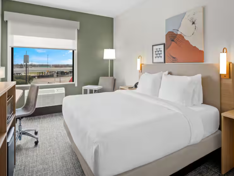Spark by Hilton Garland Dallas East image
