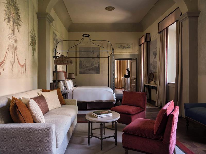 Collegio Alla Querce, Auberge Collection image