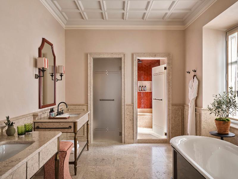 Collegio Alla Querce, Auberge Collection image