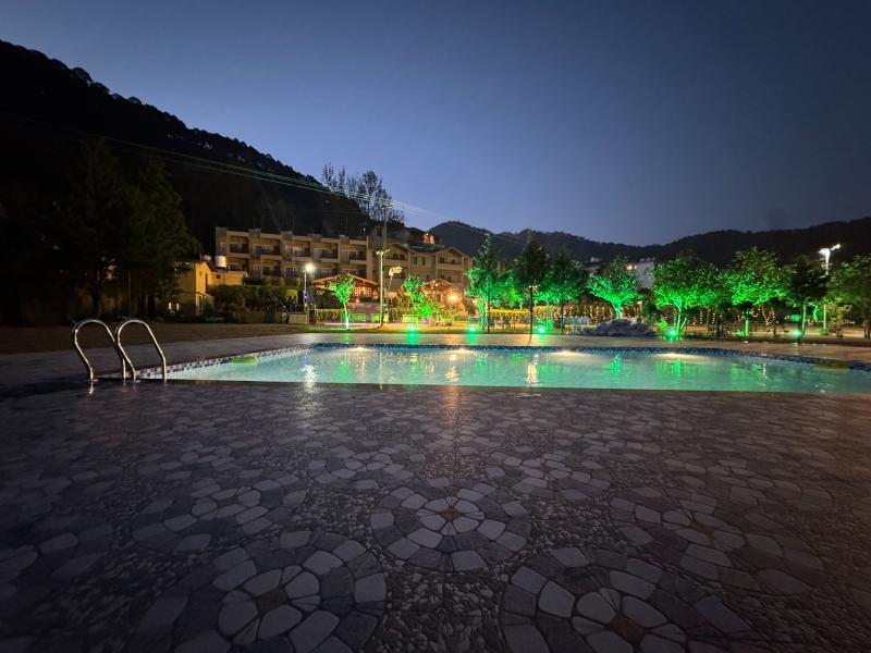 Foxoso Misty Oaks Resort image