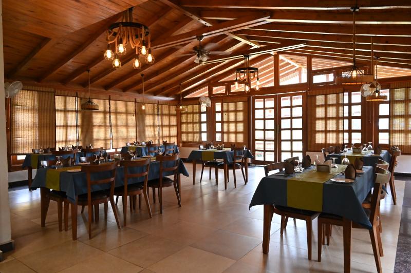 Foxoso Misty Oaks Resort image
