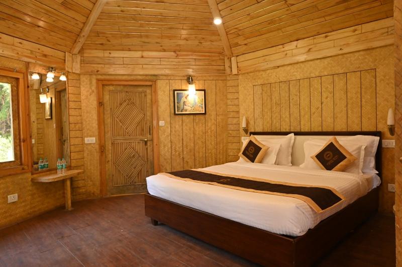 Foxoso Misty Oaks Resort image