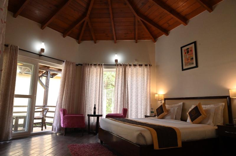 Foxoso Misty Oaks Resort image