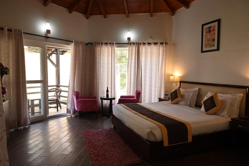 Foxoso Misty Oaks Resort image