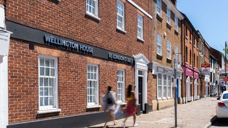 Celador Apartments - Wellington House