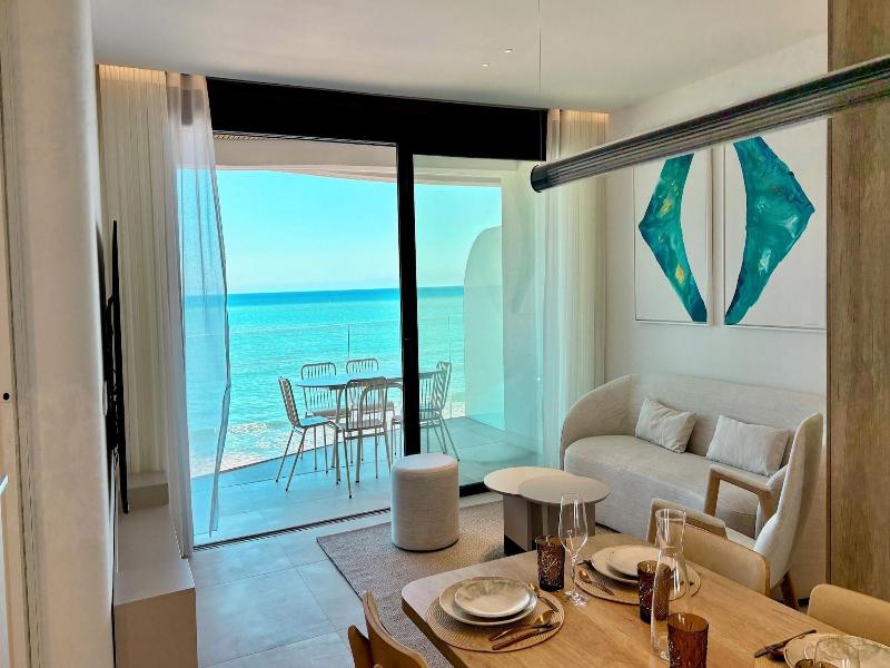 Miami Towers Luxury Experience image