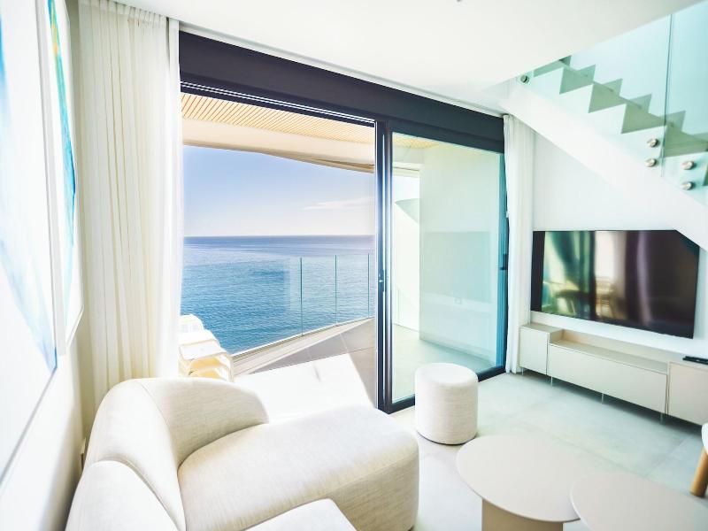 Miami Towers Luxury Experience image