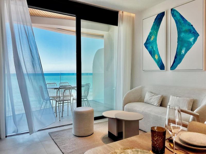 Miami Towers Luxury Experience image