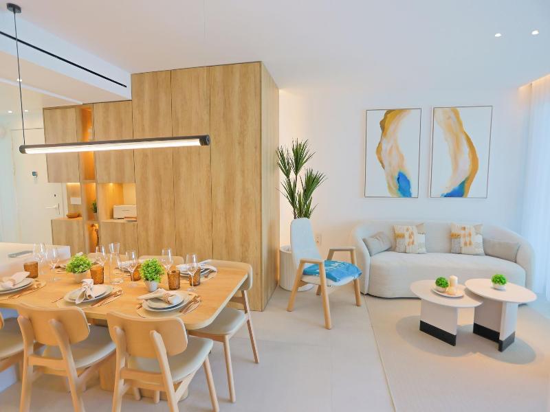 Miami Towers Luxury Experience image