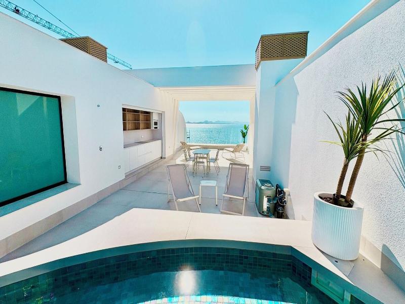 Miami Towers Luxury Experience image