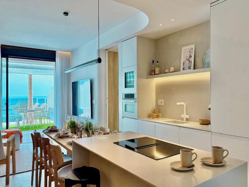 Miami Towers Luxury Experience image