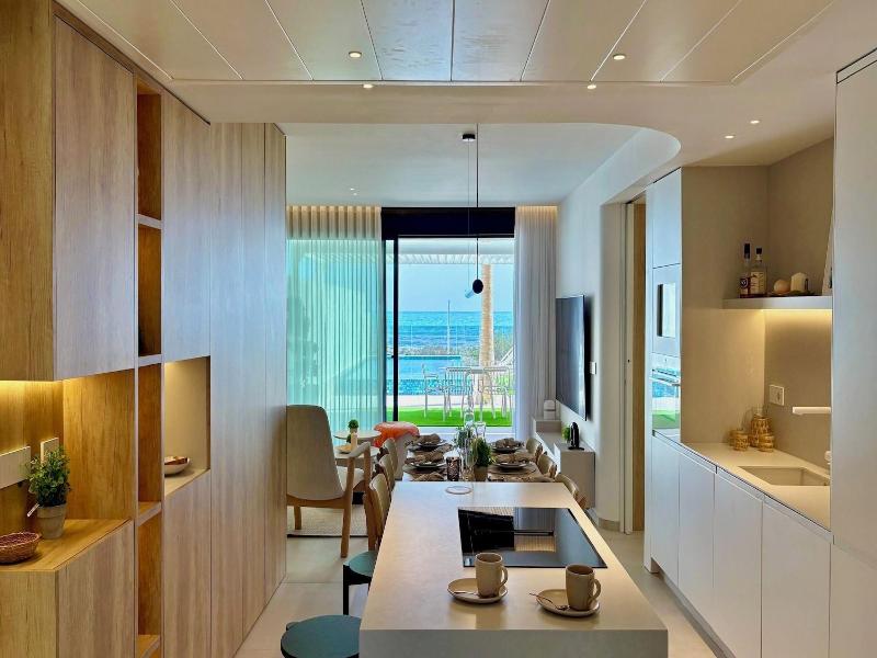 Miami Towers Luxury Experience image