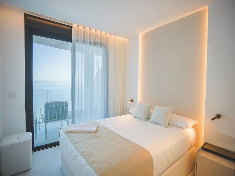 Miami Towers Luxury Experience image