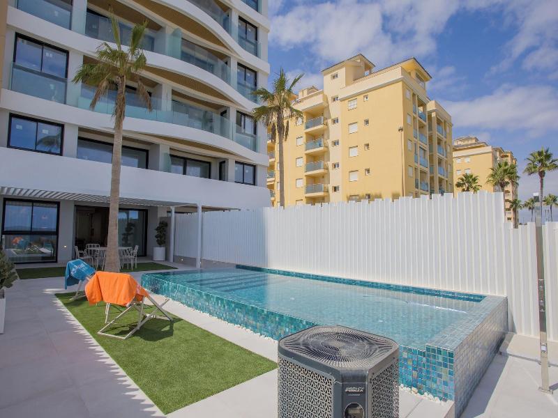 Miami Towers Luxury Experience image