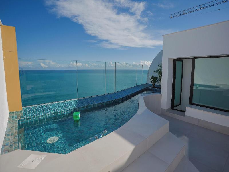 Miami Towers Luxury Experience image