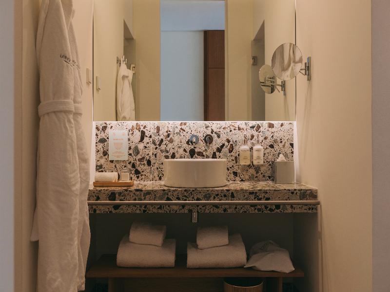 Lenscape Coterie image