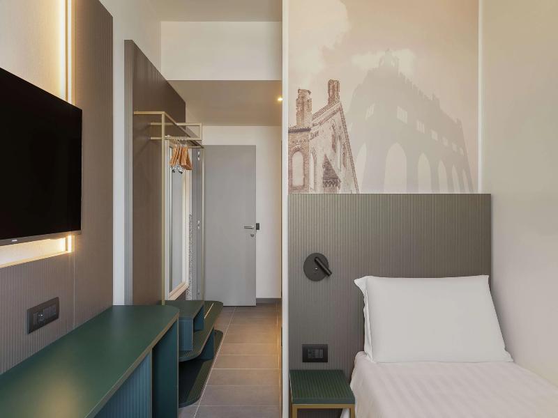 B&B Hotel Piacenza image