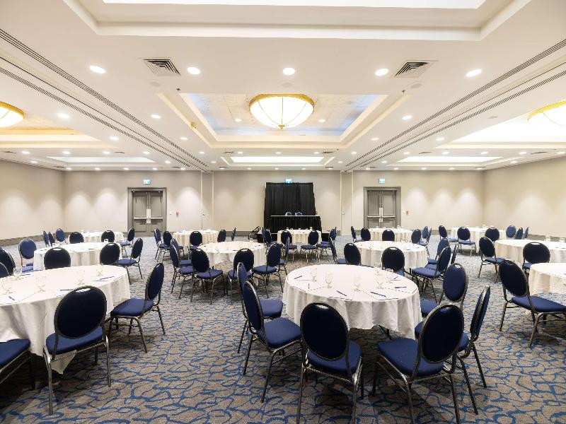 DoubleTree by Hilton Calgary North image