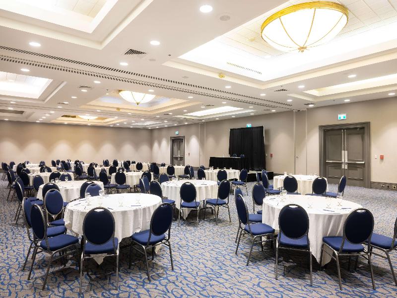 DoubleTree by Hilton Calgary North image