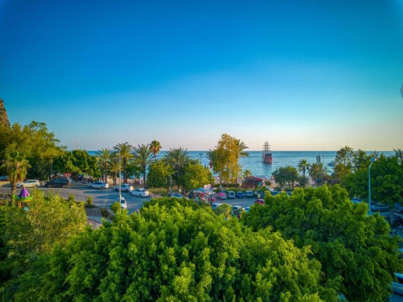 La Gaia Hotel image
