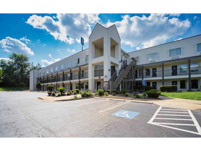Studio 6 Augusta, Ga — exterior view