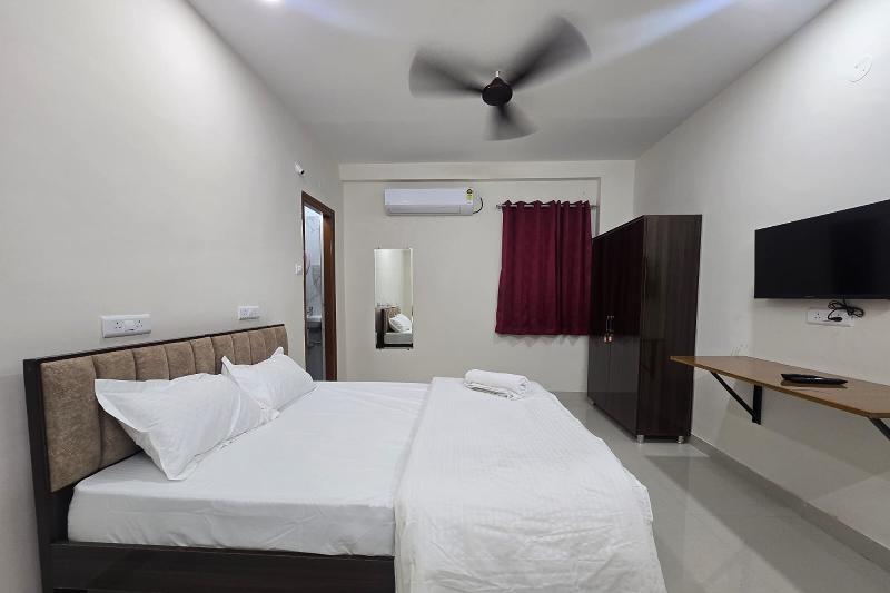 Om Sri Vigneshwara Palani Grand Hotel image